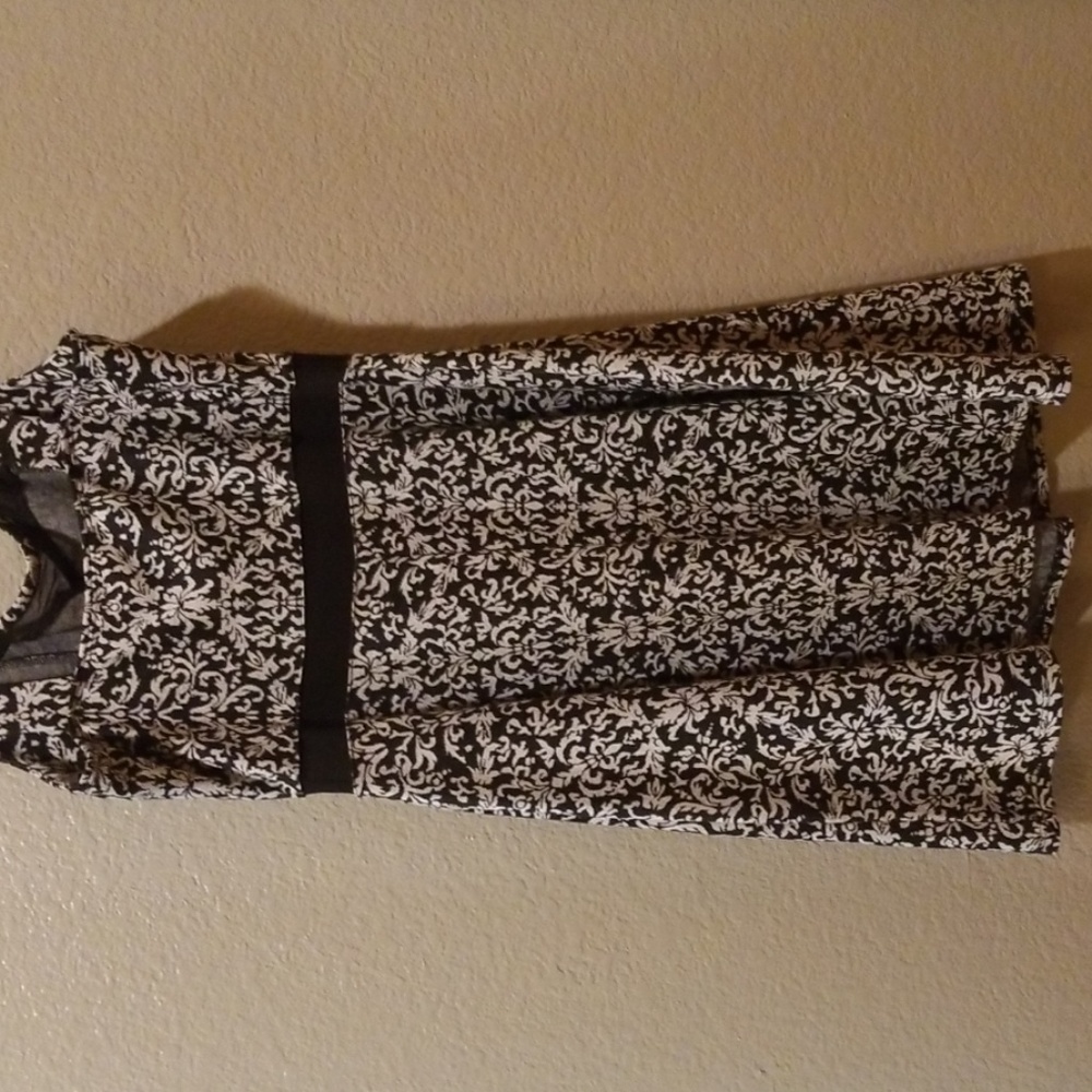 Dress - Picture 4 of 5